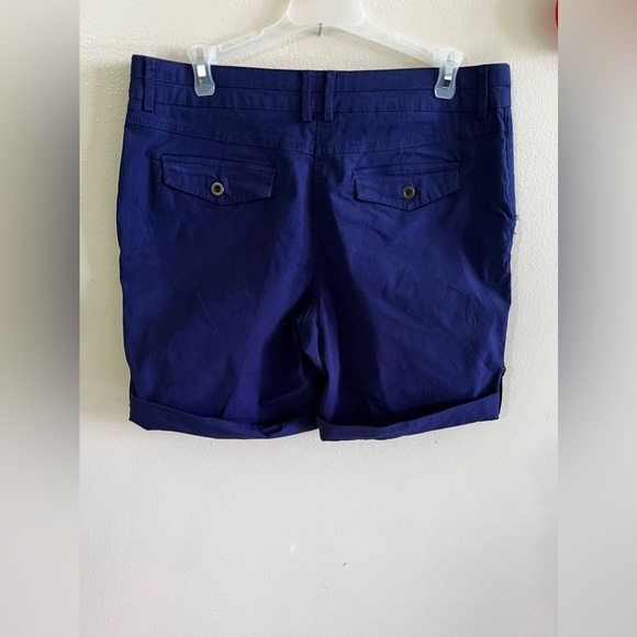 Artisan NY Pocket Detail Size 8‎ Blue Washed Short - Picture 6 of 16